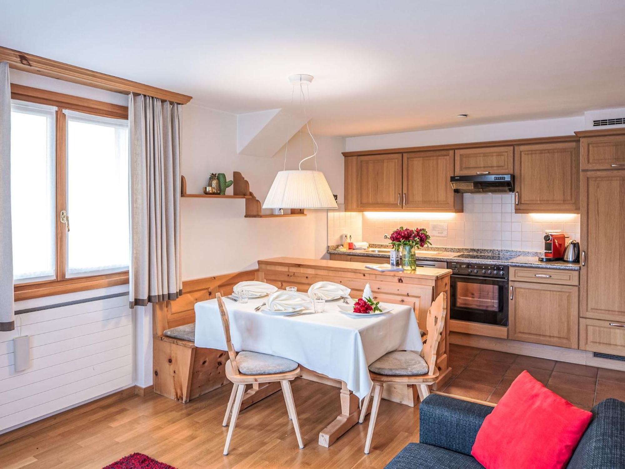 Apartment Chesa Vadret Surlej By Interhome Luaran gambar